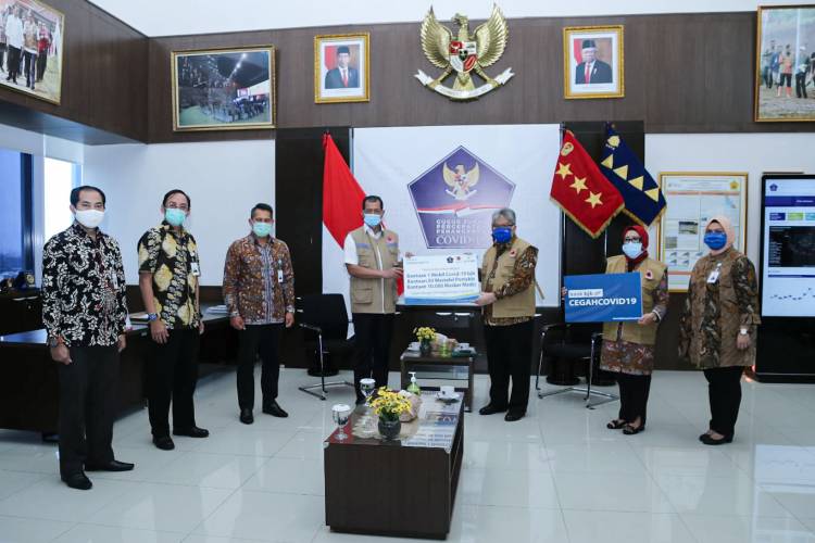 Bank Bjb Salurkan Bantuan Covid-19