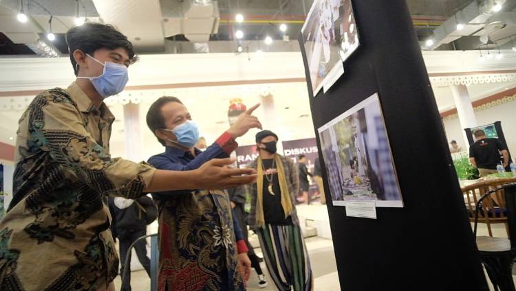 HUT ke-75 RI, Kadis Kominfo Kota Tangerang Buka Pameran Fotografi Kotret