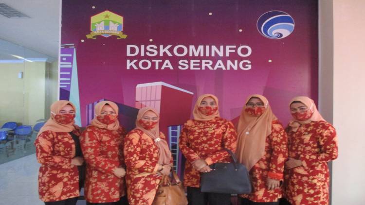 DWP dan GOPTKI Kota Serang Ikuti Webinar yang Digelar Diskominfo