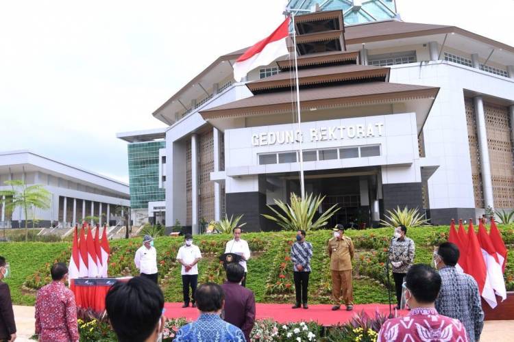 Dampingi Presiden Resmikan Kampus Baru Untirta, Gubernur WH Bangga Banten Miliki Kampus Megah
