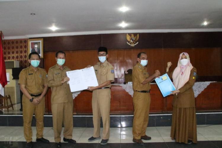 PEMKAB SERANG SERAH TERIMA WEBSITE DINAS DAN KECAMATAN