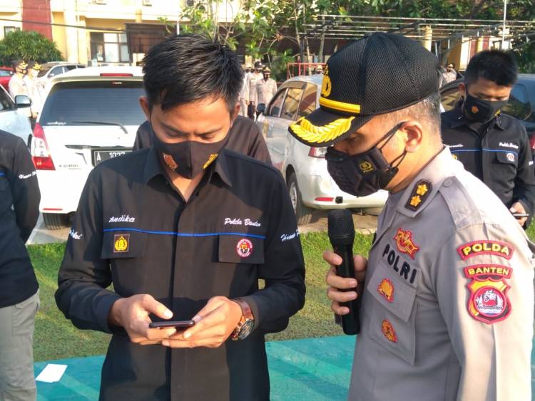 Pimpin Apel Pagi, Kabid Humas Polda Banten Gelorakan Bermedsos Ria